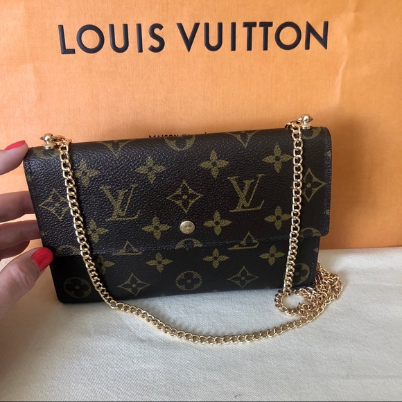 Louis Vuitton Handbags - Louis Vuitton Monogram Large Wallet with Chain Vin